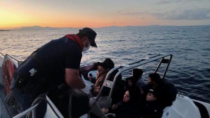 İzmir'de 72 düzensiz göçmen yakalandı, 31 göçmen kurtarıldı