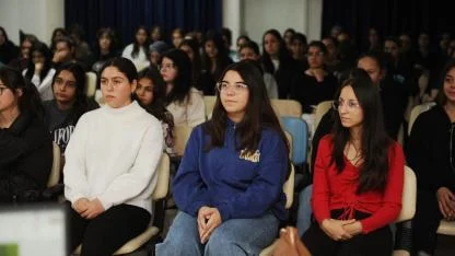 KARGEM’de kız öğrencilere kadın sağlığı eğitimi