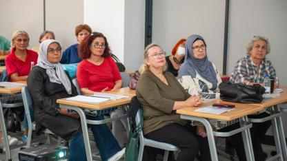 Karşıyaka’nın 3. Yaş Üniversitesi’nde ders zili çaldı
