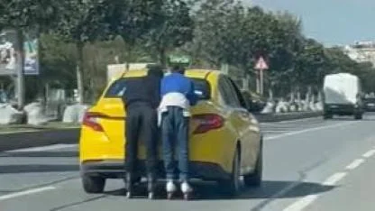 Maltepe'de patenle tehlikeli yolculuk