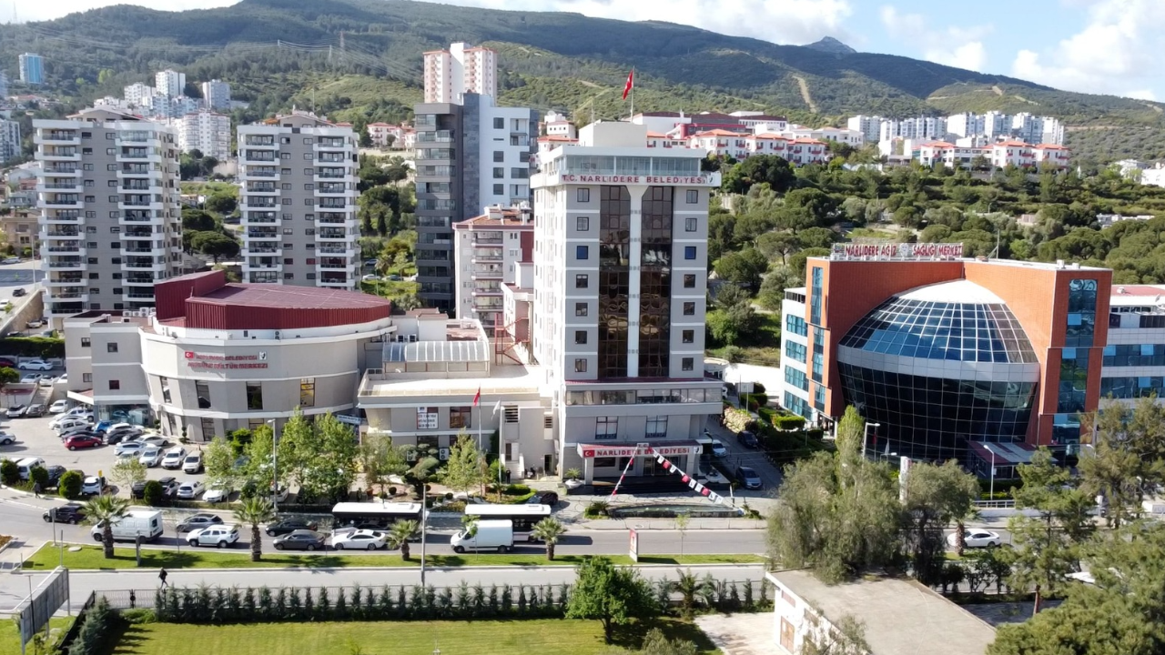 Minik öğrencilere çanta ve kırtasiye desteği