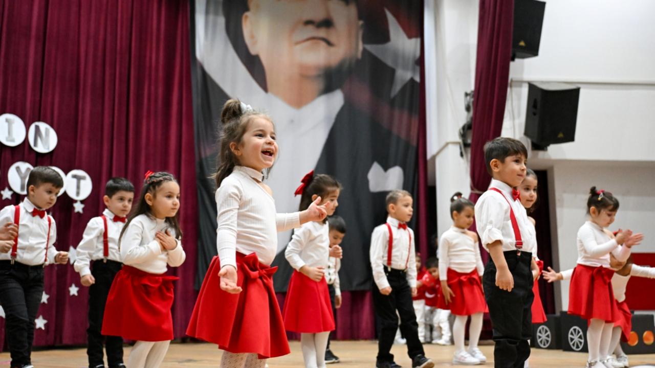 Miniklerden büyük Cumhuriyet coşkusu