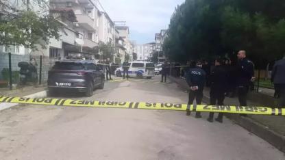 Tartıştığı eşini bıçaklayarak öldürdü