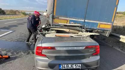 TIR'a arkadan çarpan otomobilin sürücüsü öldü
