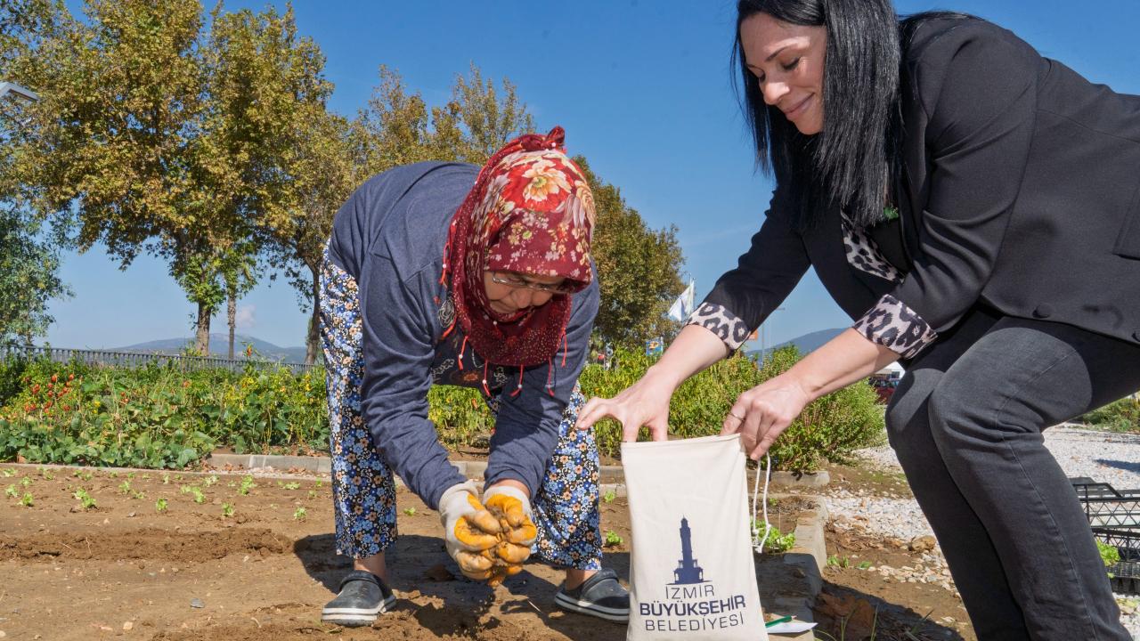 Toprak analizi ile hem çiftçi hem de toprak korunuyor
