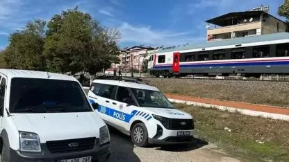 Torununu kurtardı, kendisi ağır yaralandı
