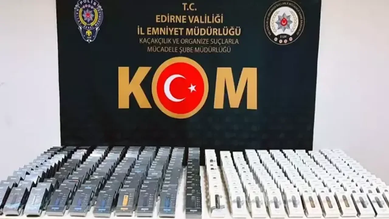 500 adet elektronik sigara ele geçirilen sürücü gözaltında