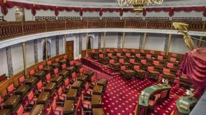 ABD'de hükümet 43 gün sonra açıldı