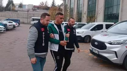 Ağabeyini 'kanepe' kavgasında bıçaklayan şüpheli tutuklandı