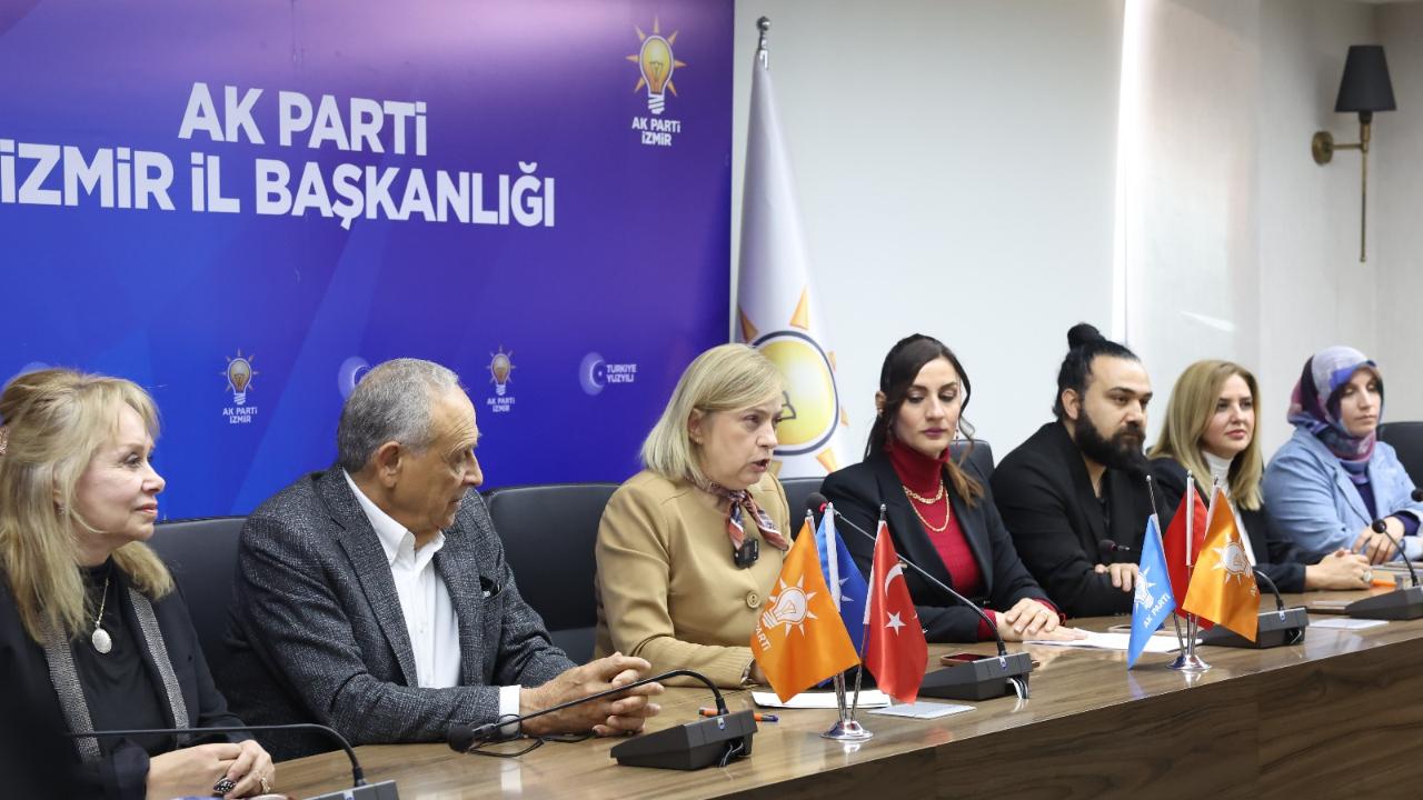 AK Kadın İzmir&#039;den, 25 Kasım açıklaması
