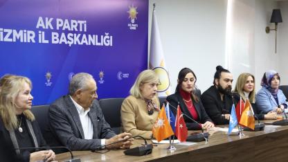 AK Kadın İzmir'den, 25 Kasım açıklaması