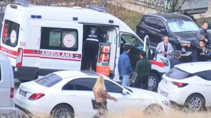 Ankara'da adliye önünde bıçaklı kavga; 5 yaralı