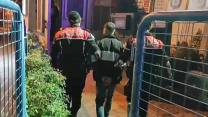 Aranan dolandırıcı güven timlerinden kaçamadı