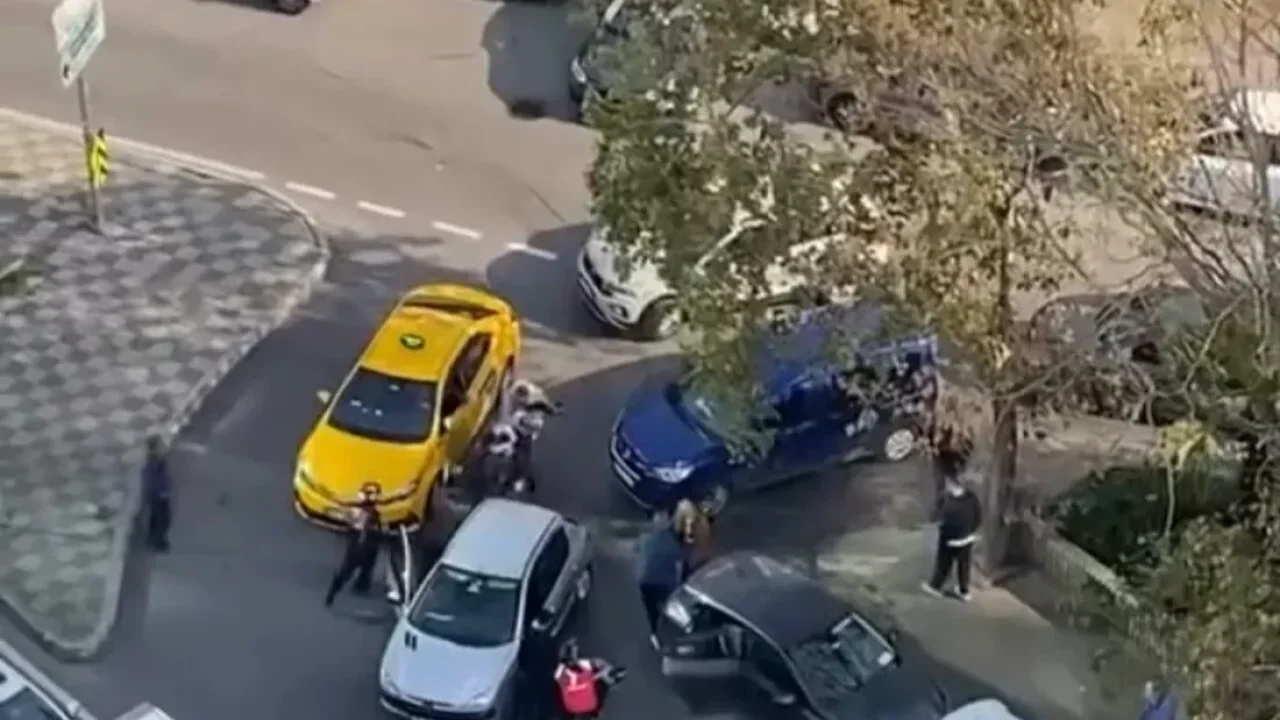 Ataşehir'de trafikte yol kavgası