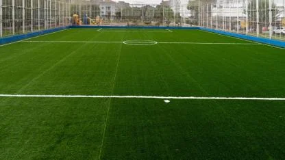 Büyükşehir’den gençlere beş yeni halı saha