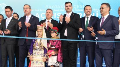 Depremde hasar gören 4 okul yeni yapılıp eitime açıldı