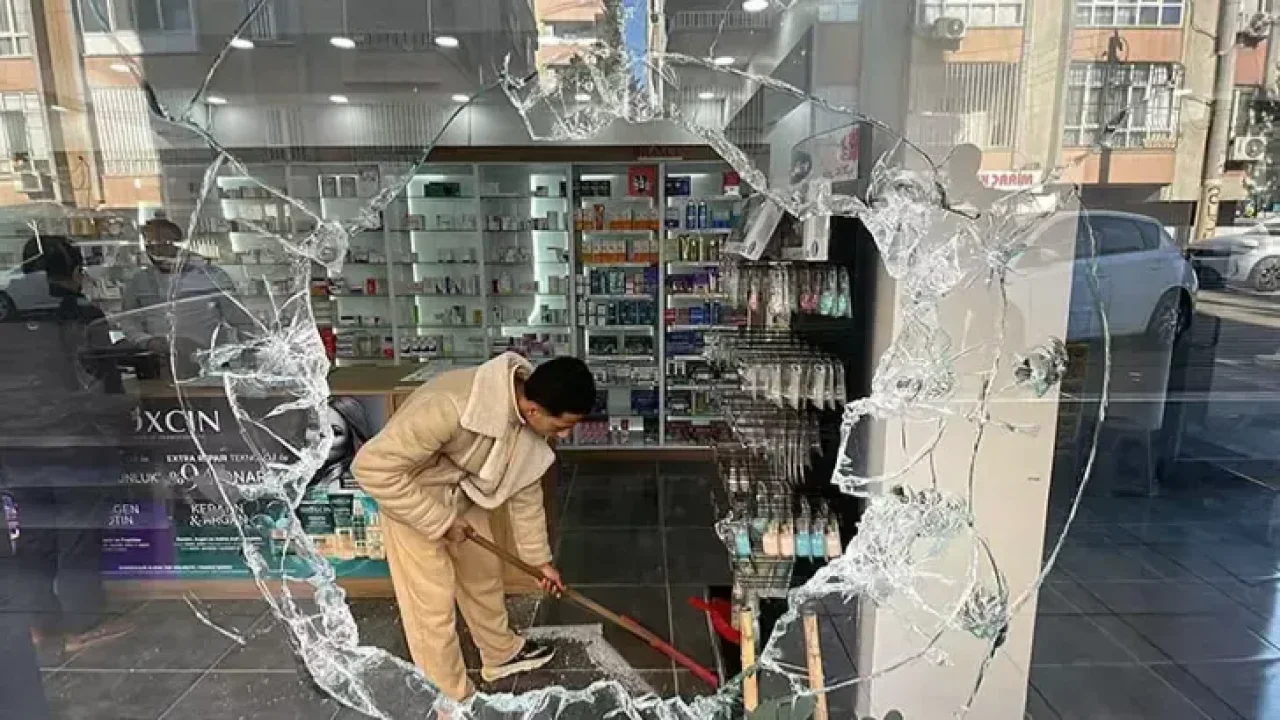 Eczaneye pompalı tüfekli saldırı