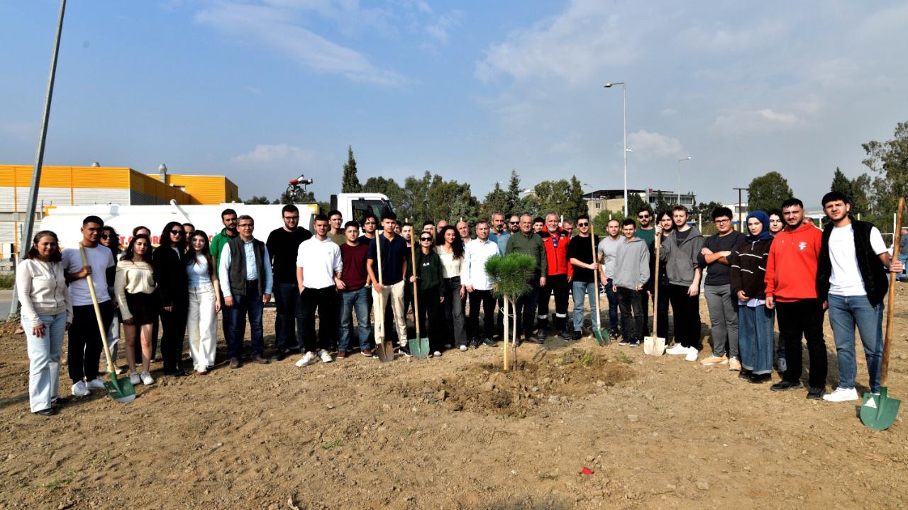 Gençlerin eliyle daha yeşil bir Bornova