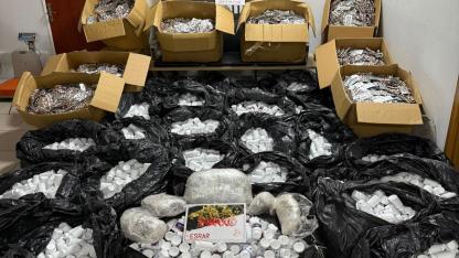 İzmir’de 974 adet uyuşturucu hap ele geçirildi