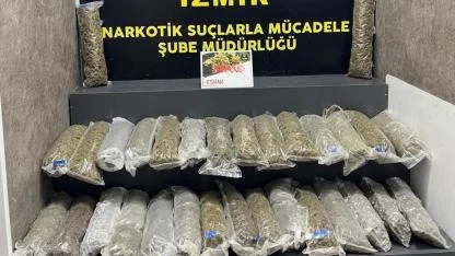 İzmir'de uyuşturucu deposuna baskın