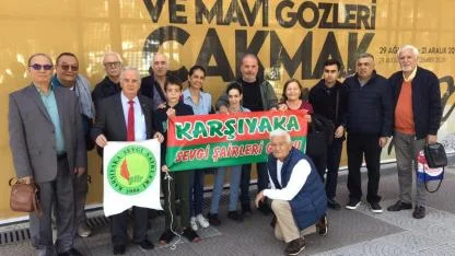 İzmirli şairler Atatürk fotoğrafları sergisindeydi