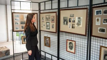 Karşıyaka Belediyesi’nden fotoğraf tarihine ışık tutan sergi