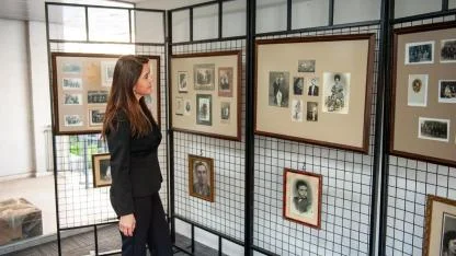 Karşıyaka Belediyesi’nden fotoğraf tarihine ışık tutan sergi