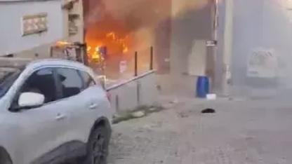 Kocaeli'de kozmetik fabrikasında yangın