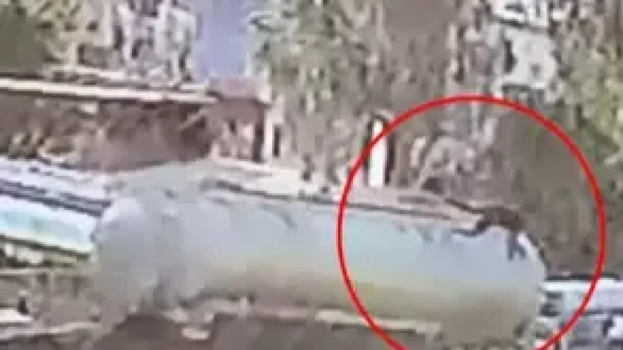 Şırnak’ta 2 işçinin yaralandığı vinç kazası kamerada