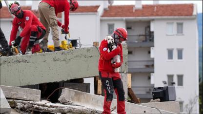 Torbalı'da Hayvan Arama Kurtarma Eğitimi