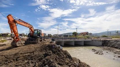 Yarımada’daki derelerden 100 bin ton malzeme çıkarıldı