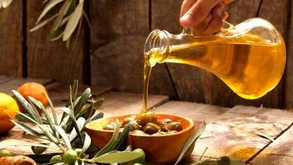 Zeytinyağı ihracatı üretici olmayan ülkelere yapılan ihracatla ayakta kaldı