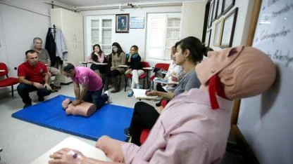 1 yılda 10 bin kişiye sağlık hizmeti verildi