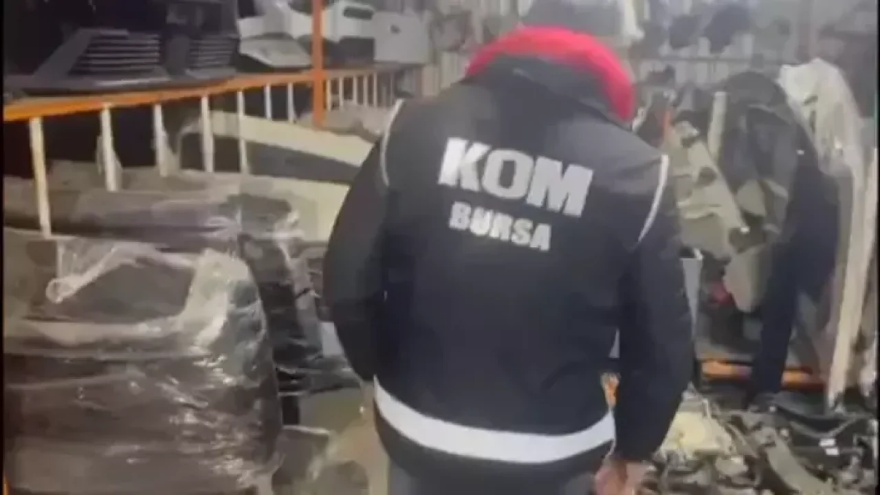 12 milyon TL'lk gümrük kaçağı otomobil parçası ele geçirildi