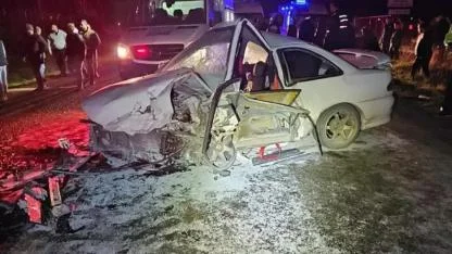 Amasya’da 2 otomobil çarpıştı