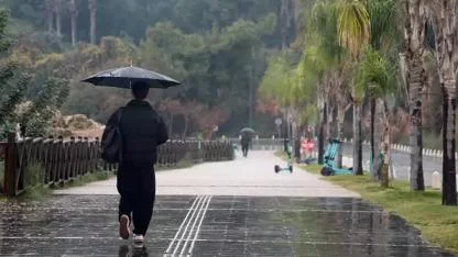 Antalya’da beklenen yağmur etkili oldu