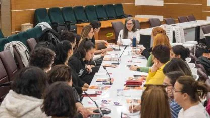 Bornova’da “Kadınların İnsan Hakları” için güçlü adım