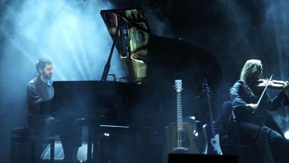 Dünyaca ünlü piyanist İzmir'de ayakta alkışlandı