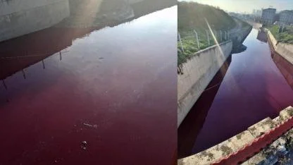 Esenyurt’ta derenin rengi kırmızıya döndü