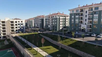 Evlerine geçen Adıyamanlı depremzedeler: "Bakan Murat Kurum, her zaman yanımızda"