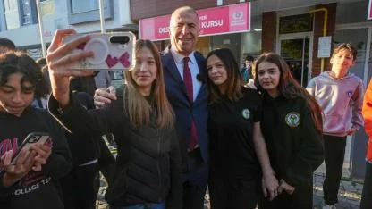 Gaziemir Belediyesi’nden öğrencilere ücretsiz eğitim hizmeti