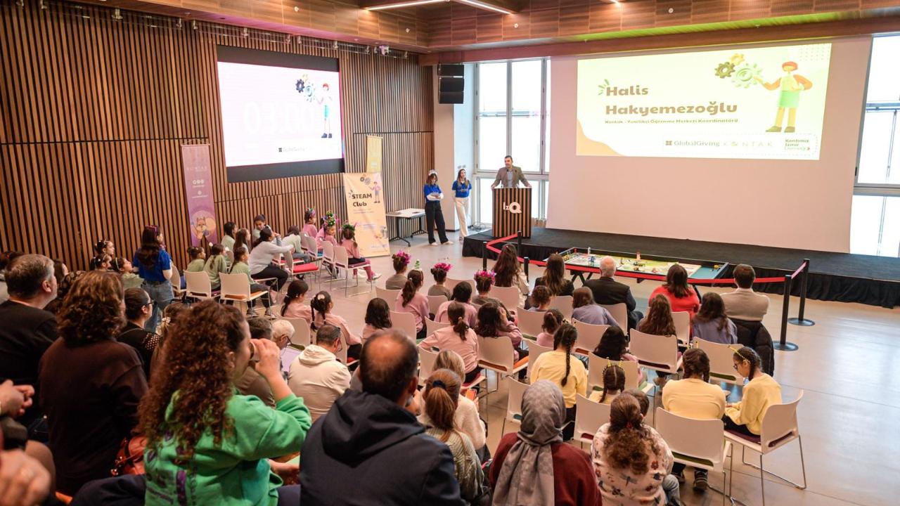 Geleceğin mühendis kızlarından teknolojik yaratıcılık