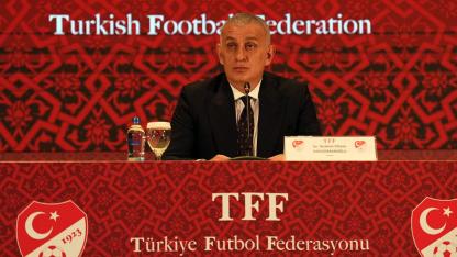 İbrahim Hacıosmanoğlu: "Yıllardır Türk futbolunun sorunları kapının arkasına süpürülüp atıldı"