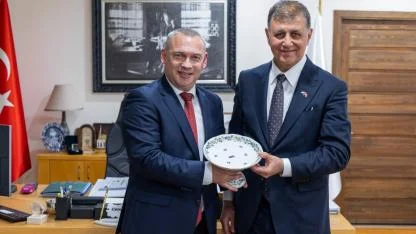 İzmir-Macaristan hattında “kardeş kent” ilişkisinin temelleri atıldı