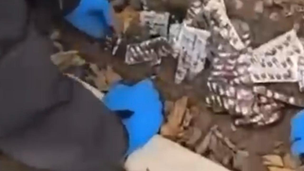 İzmir'de bahçeden 9 bin uyuşturucu hap çıktı