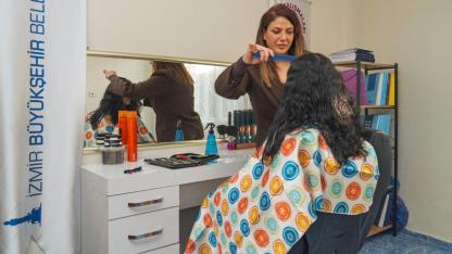 İzmir’de kadınlar için Güçlenme Durakları var