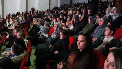 İzmir'de şehit çocuklar unutulmadı