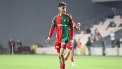 Karşıyakalı Adem Yeşilyurt’a milli davet