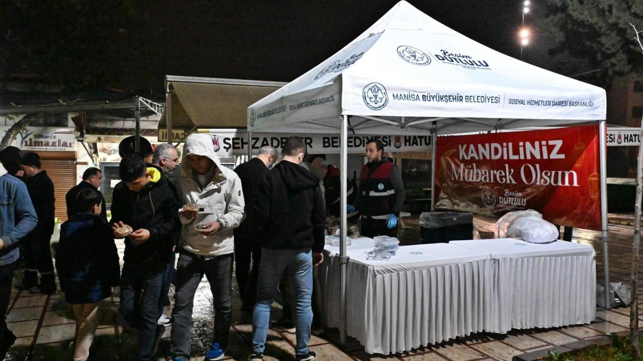 Manisa Büyükşehir’den Regaip Kandili İkramı