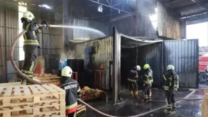 Palet imalathanesinde yangın, hasara neden oldu